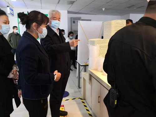 山東省直機關(guān)事務局宋培杰副局長一行蒞臨龍奧大廈餐廳檢查指導“厲行節(jié)約、反對浪費”工作